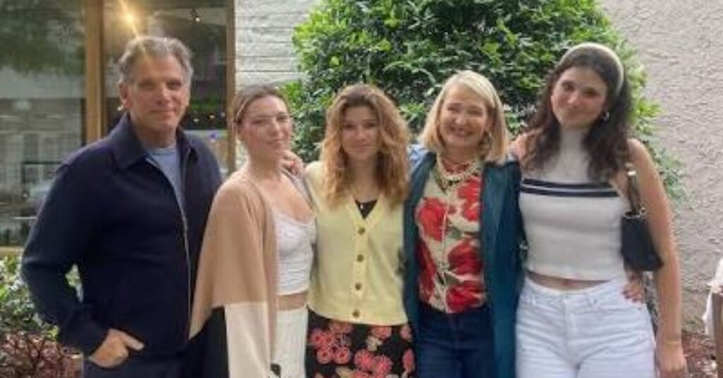 Elyce Arons Personal Life & Family