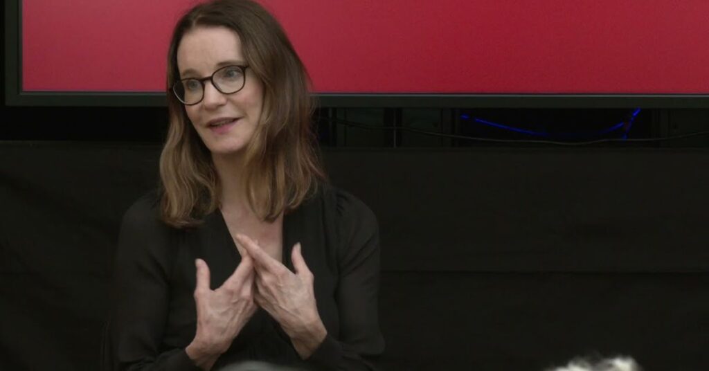 susie dent net worth